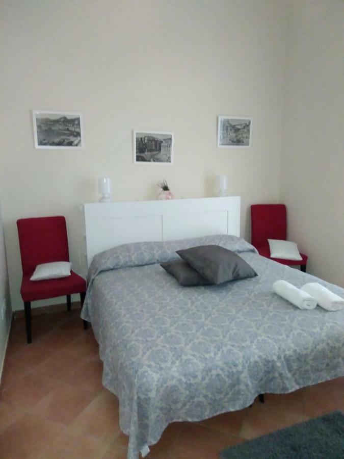 Fronte Al Porto Leilighet Salerno Eksteriør bilde